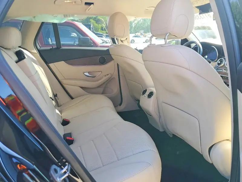 2022 MERCEDES-BENZ GLC 300 4MATIC  