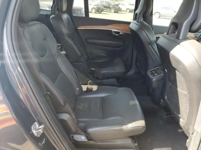 2021 VOLVO XC90 T6 MOMENTUM