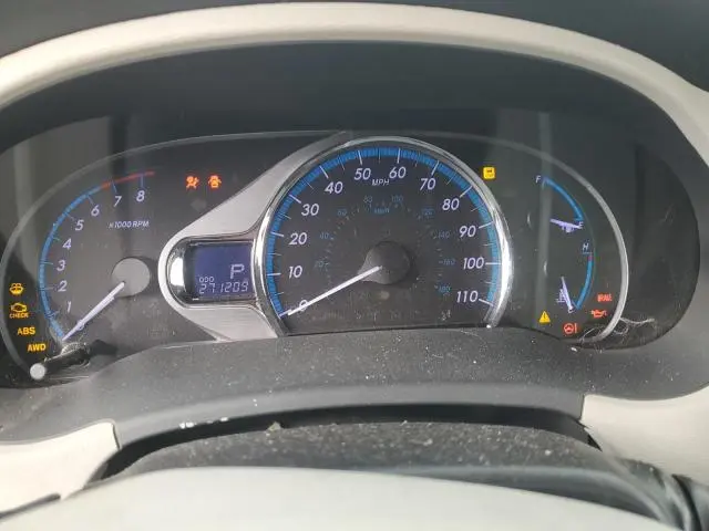 2011 TOYOTA SIENNA XLE  