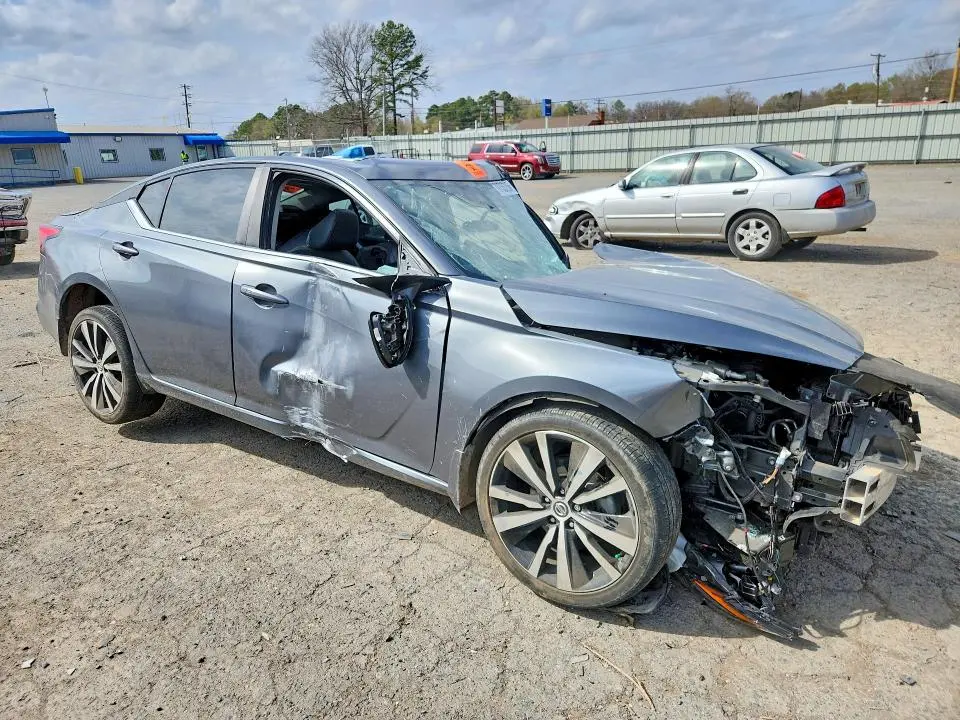 2020 NISSAN ALTIMA 2.5 SR  