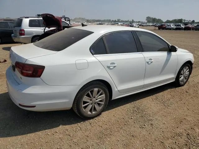 2016 VOLKSWAGEN JETTA SE  