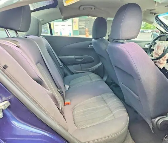 2015 CHEVROLET SONIC LT  