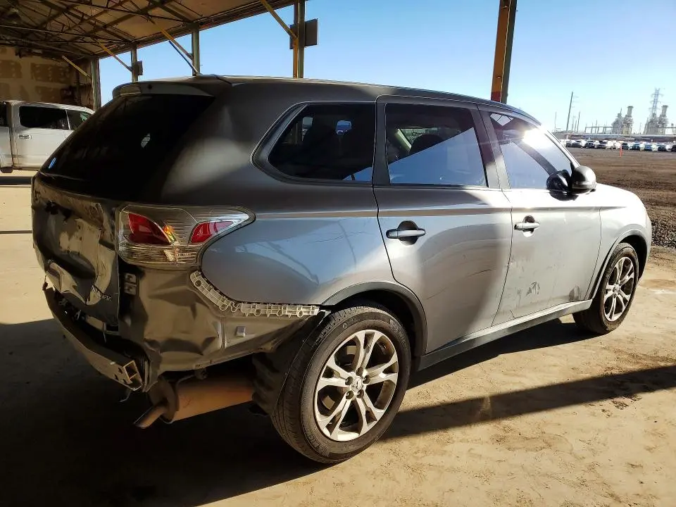 2015 MITSUBISHI OUTLANDER SE  