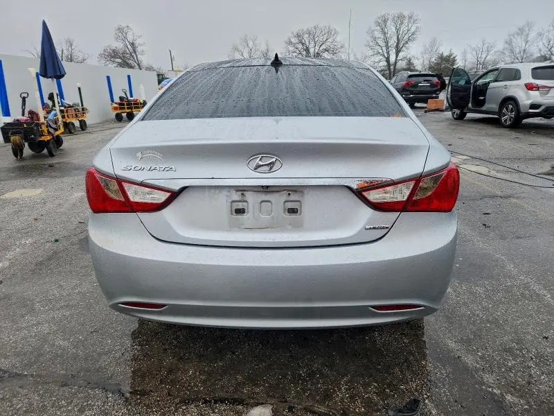 2013 HYUNDAI SONATA SE  