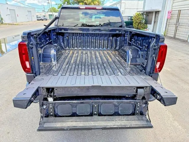 2025 GMC SIERRA C1500 SLT  