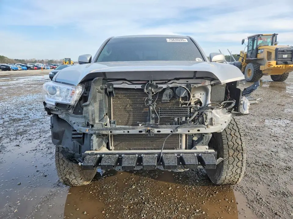 2016 TOYOTA TACOMA DOUBLE CAB  