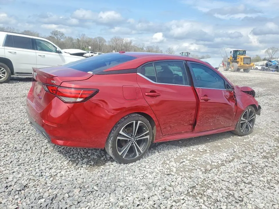 2022 NISSAN SENTRA SR  