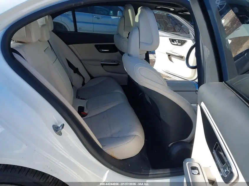 2023 MERCEDES-BENZ C 300 SEDAN