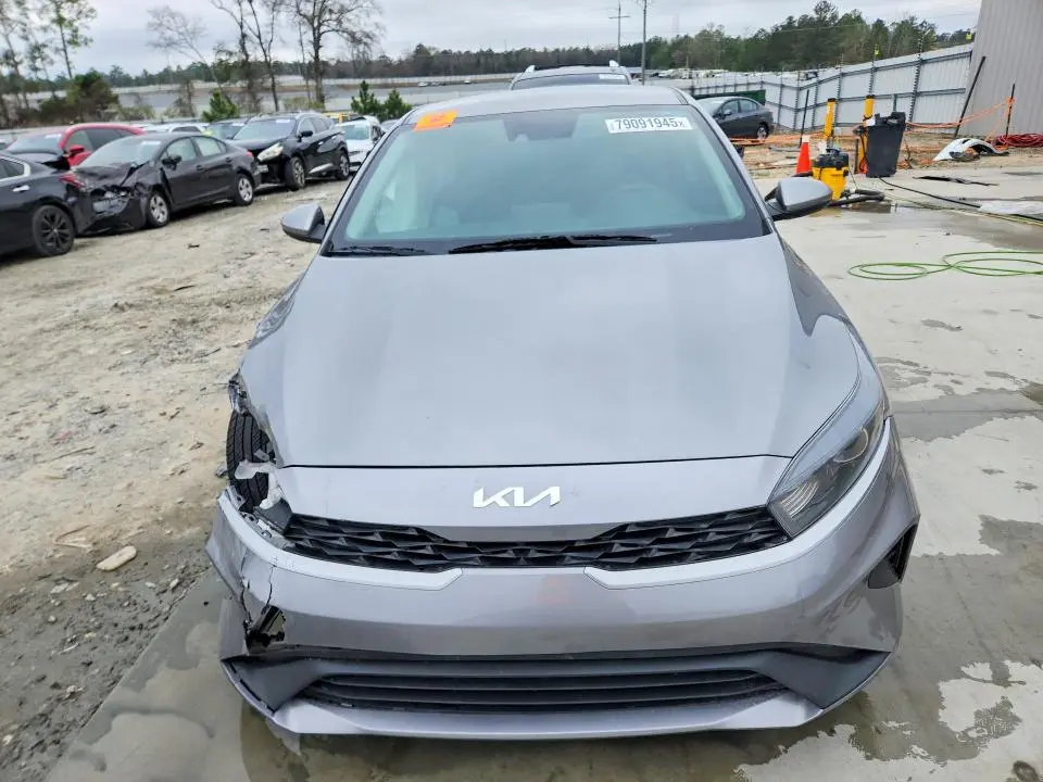 2022 KIA FORTE LXS  
