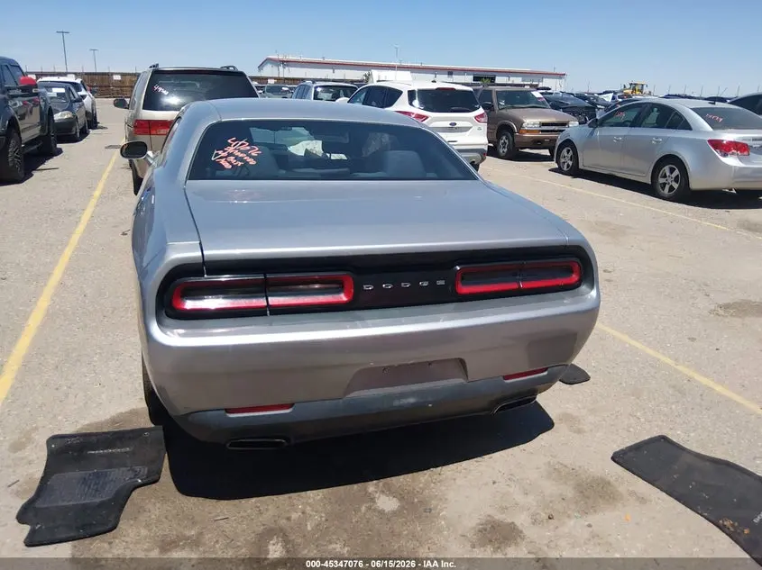 2016 DODGE CHALLENGER SXT