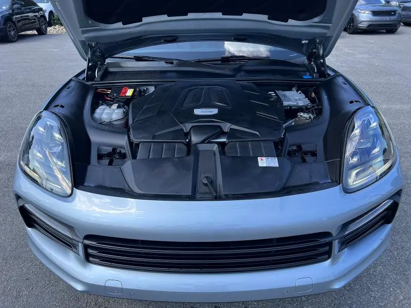 2020 PORSCHE CAYENNE   