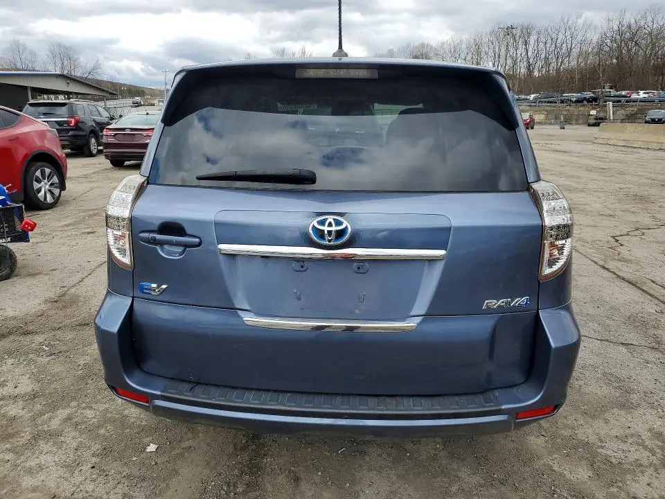 2012 TOYOTA RAV4 EV BASE  