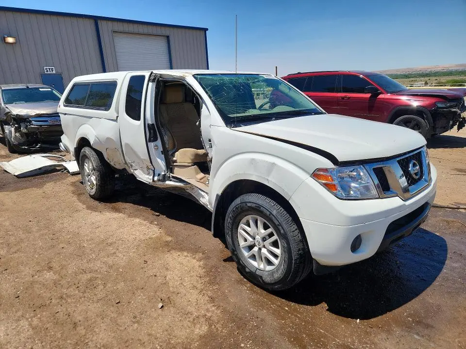 2017 NISSAN FRONTIER SV  