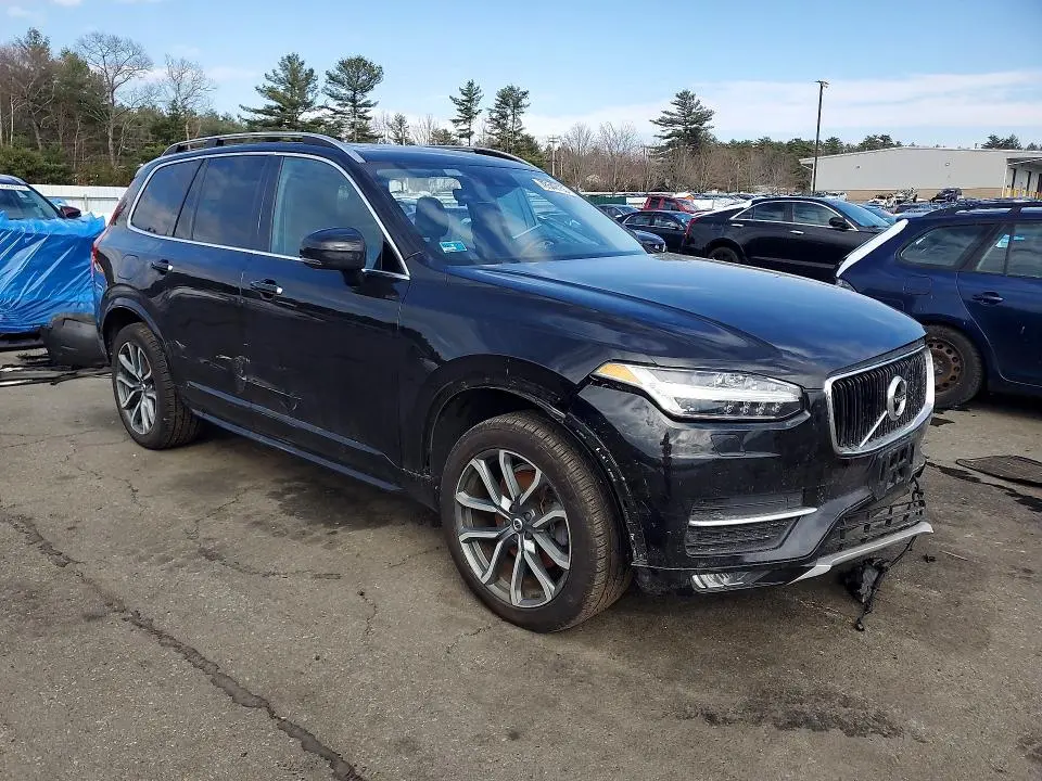 2017 VOLVO XC90 T6  