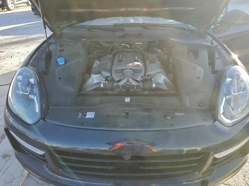 2016 PORSCHE CAYENNE TURBO  