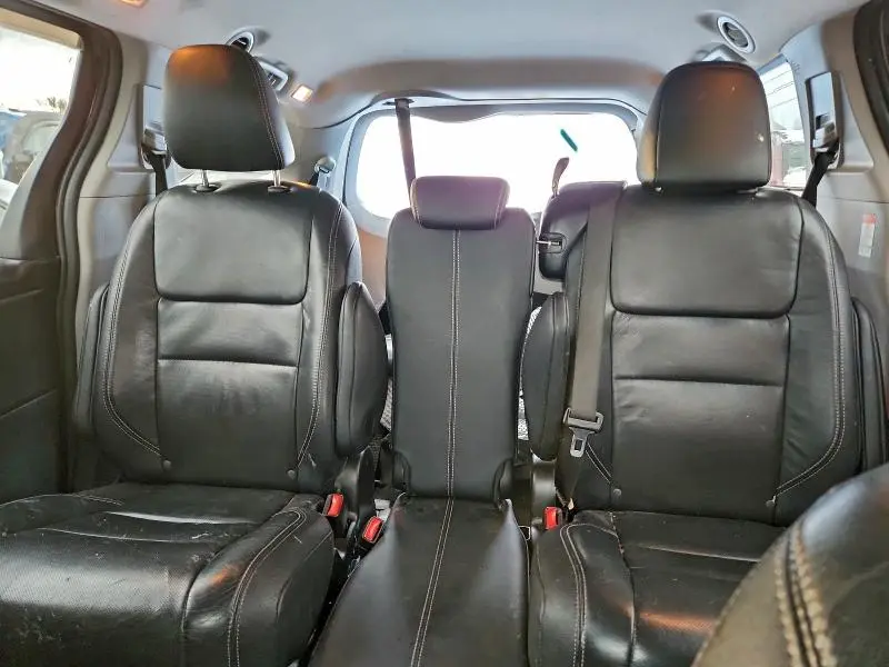 2015 TOYOTA SIENNA SPORT  