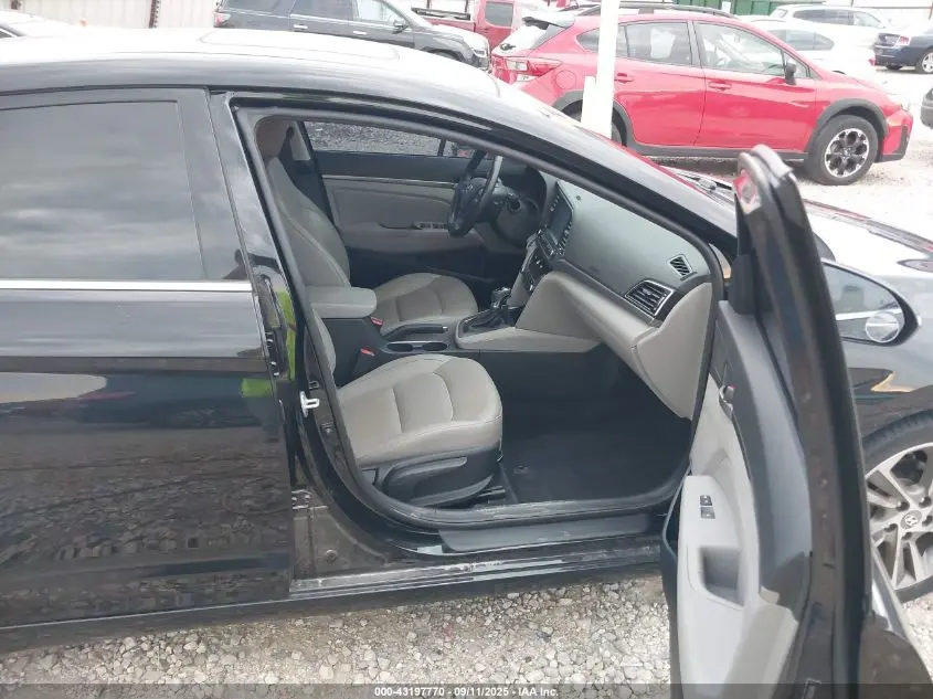 2017 HYUNDAI ELANTRA LIMITED