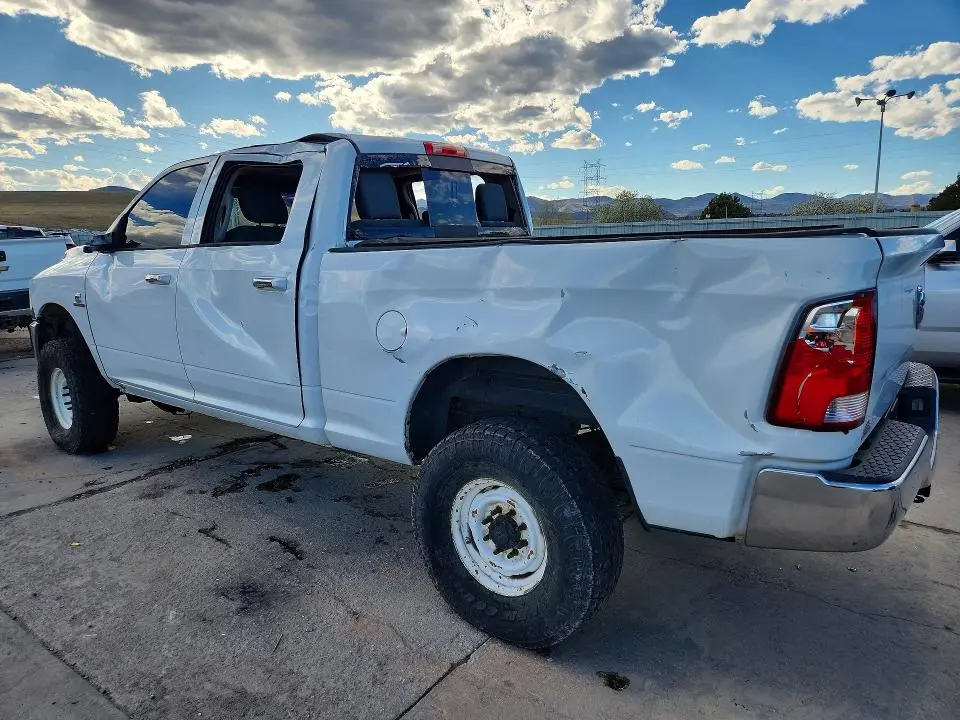 2013 RAM 2500 SLT  