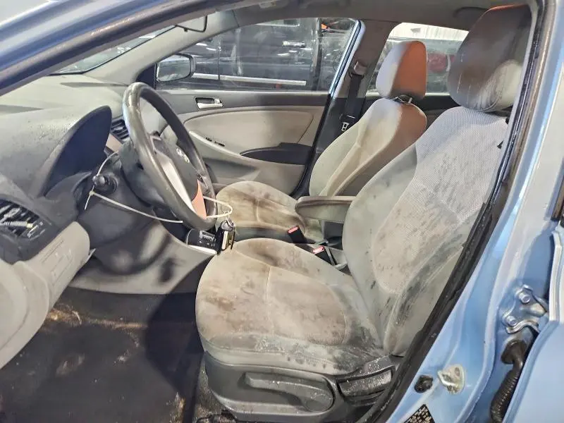 2012 HYUNDAI ACCENT GLS  