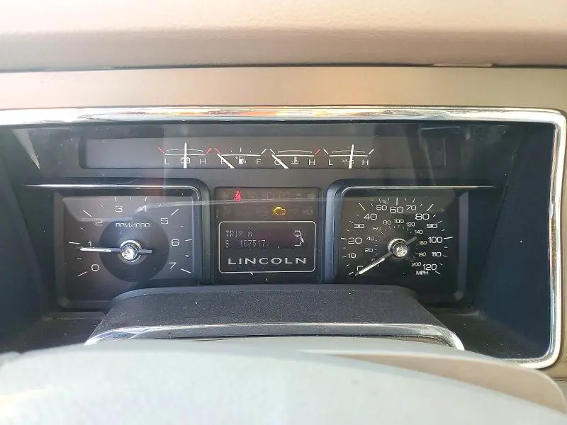2011 LINCOLN NAVIGATOR   