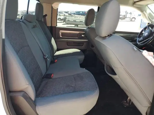 2015 RAM 1500 SLT  
