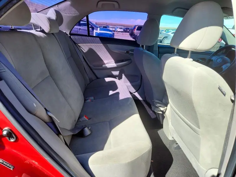 2011 TOYOTA COROLLA LE
