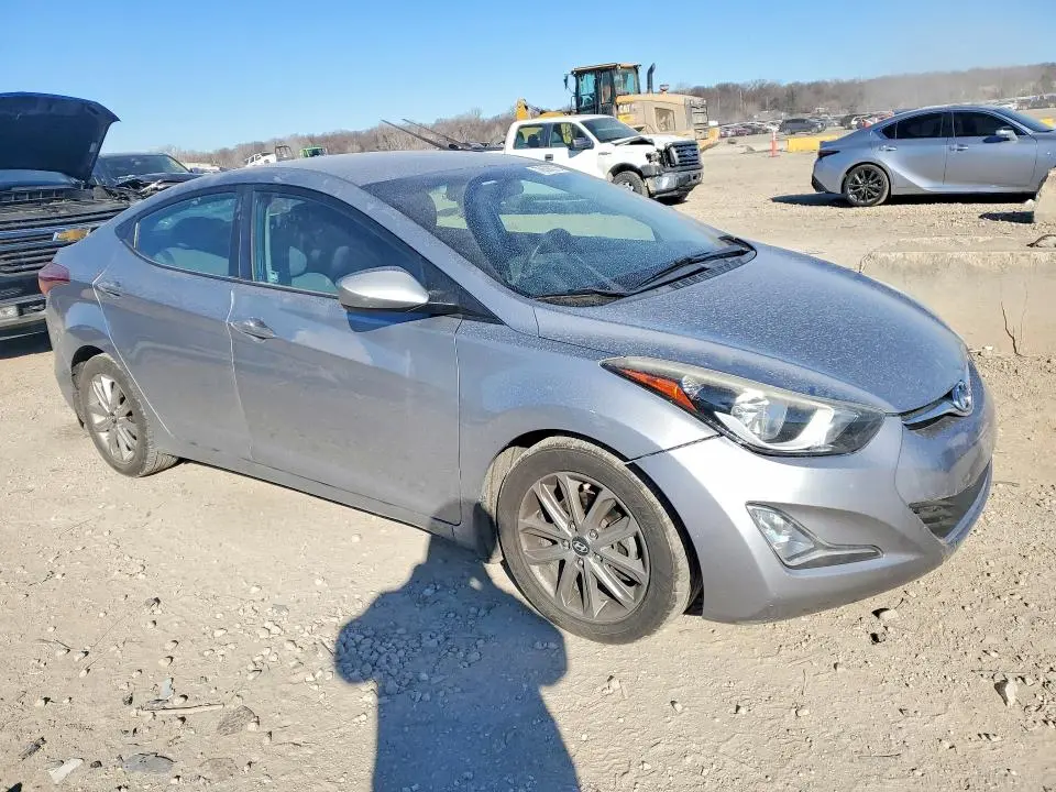 2015 HYUNDAI ELANTRA SE  