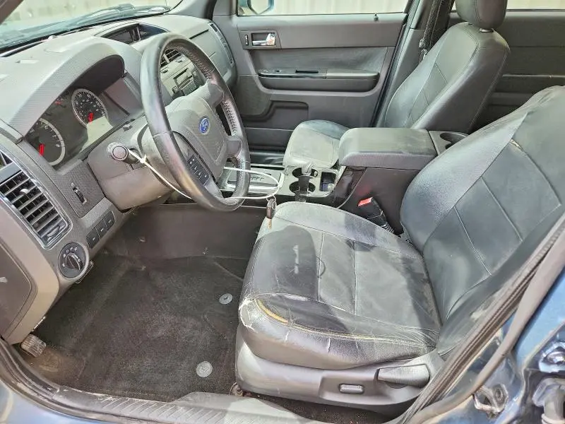 2011 FORD ESCAPE LIMITED  