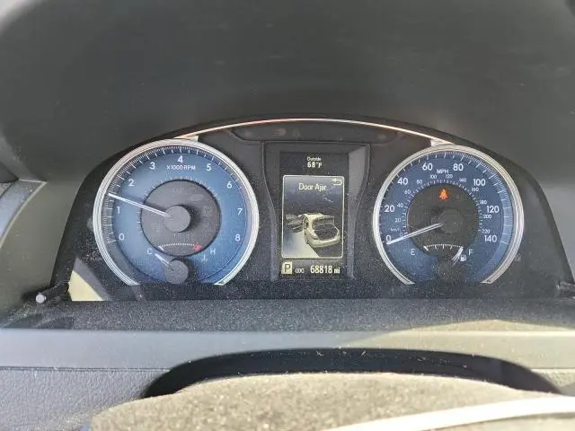 2016 TOYOTA CAMRY LE  