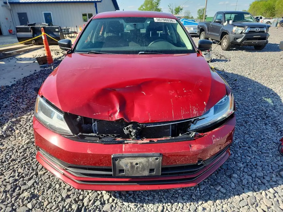 2016 VOLKSWAGEN JETTA SE  