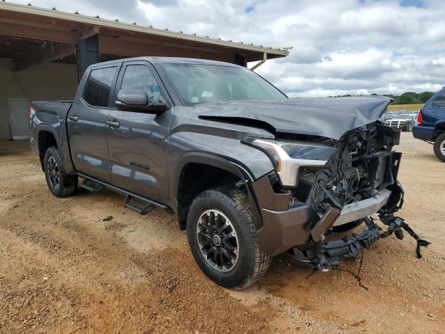 2024 TOYOTA TUNDRA CREWMAX SR