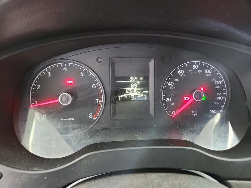 2011 VOLKSWAGEN JETTA BASE  
