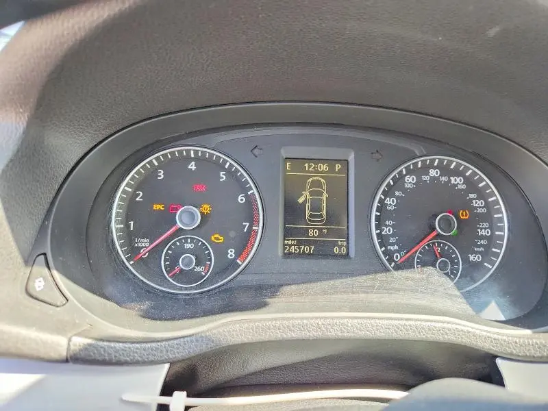 2012 VOLKSWAGEN PASSAT SE  