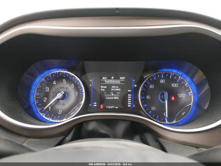 2022 CHRYSLER VOYAGER LX