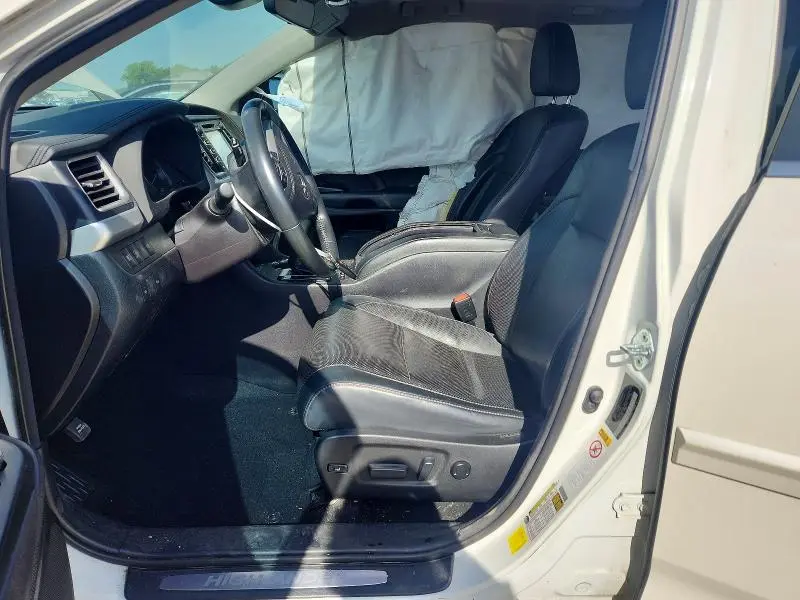 2017 TOYOTA HIGHLANDER LIMITED  