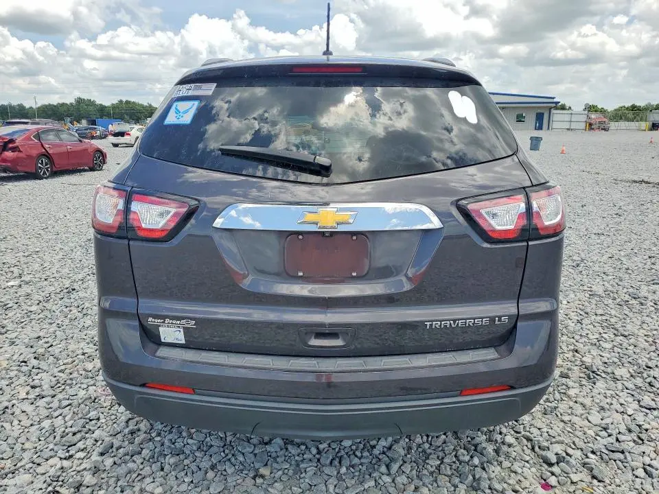 2015 CHEVROLET TRAVERSE LS  