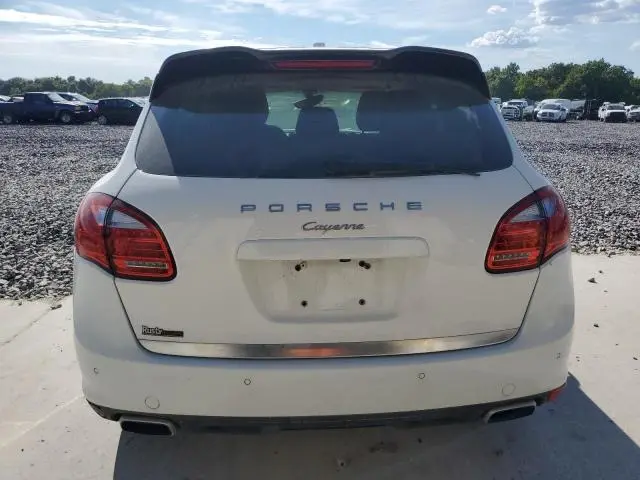 2014 PORSCHE CAYENNE   