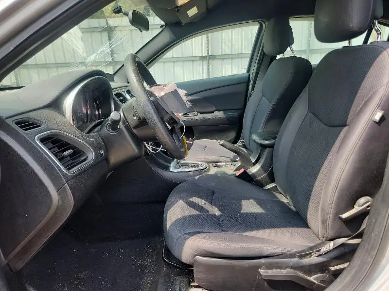 2013 CHRYSLER 200 LX  
