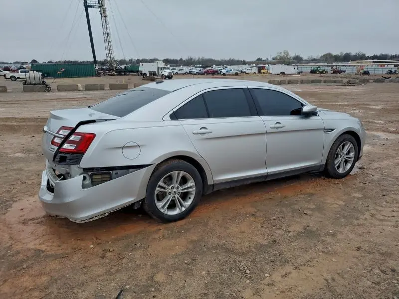 2017 FORD TAURUS SEL  