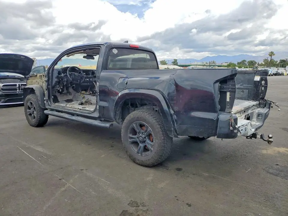 2019 TOYOTA TACOMA SR  