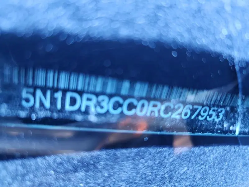 2024 NISSAN PATHFINDER SL  