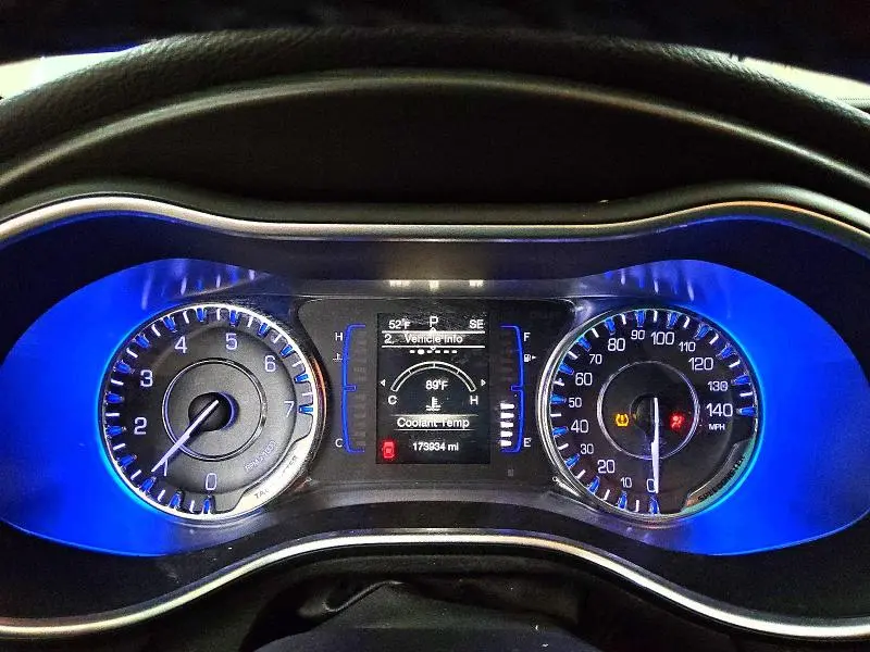 2017 CHRYSLER 200 LX  