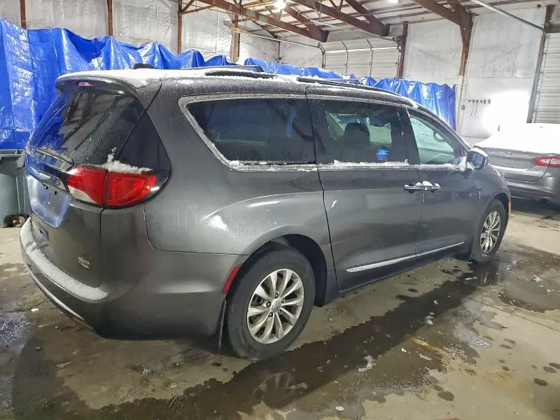 2017 CHRYSLER PACIFICA TOURING L  