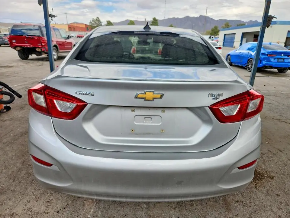 2018 CHEVROLET CRUZE LS  
