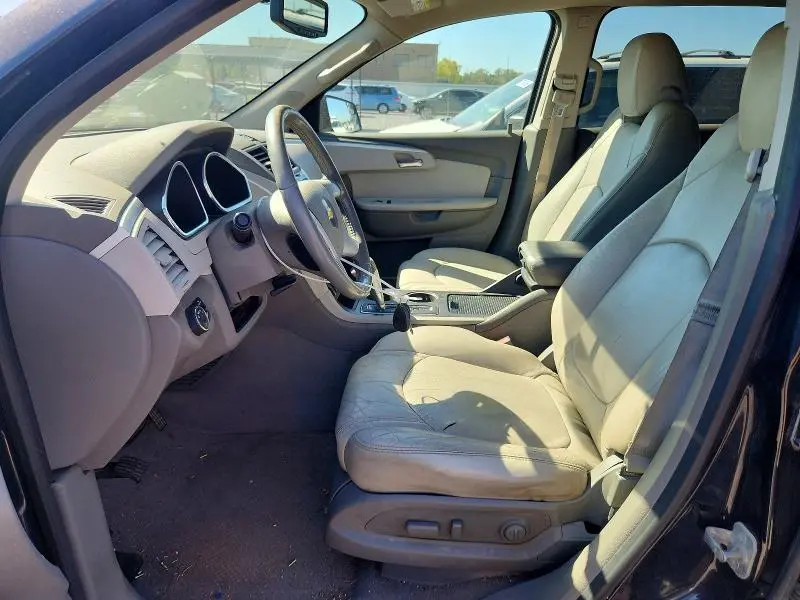 2011 CHEVROLET TRAVERSE LT  