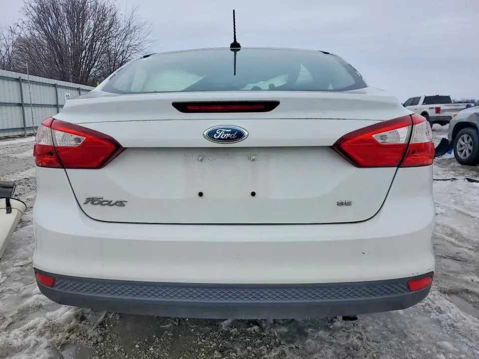 2012 FORD FOCUS SE  