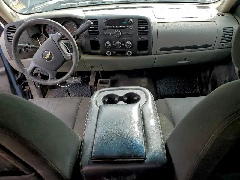 2011 CHEVROLET SILVERADO K1500 LS  