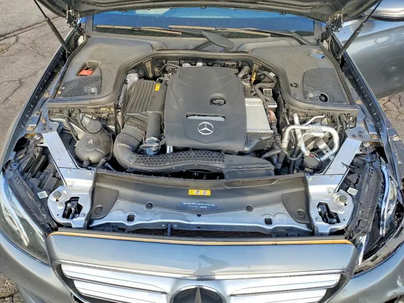 2018 MERCEDES-BENZ E 300  