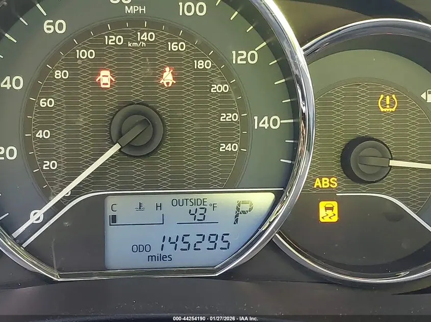 2016 TOYOTA COROLLA LE PLUS