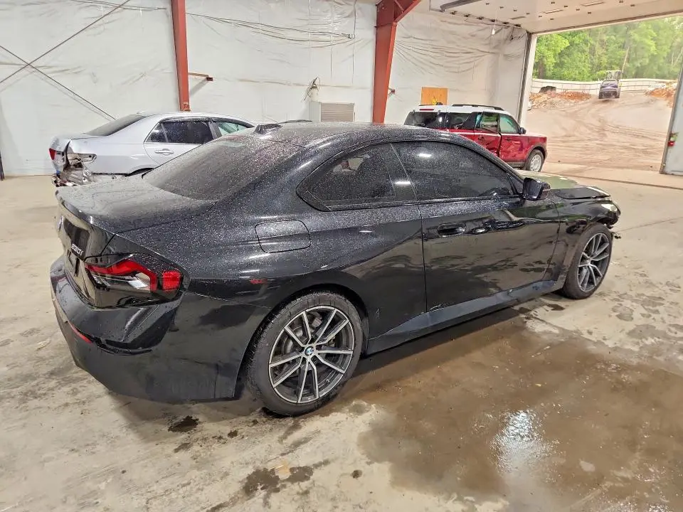 2024 BMW 230XI   